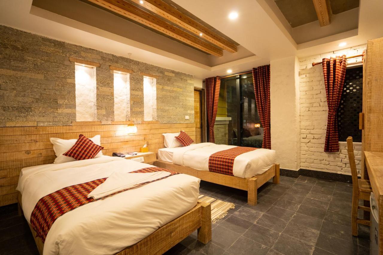 Hotel Mera Peak Private Limited Pokhara Dış mekan fotoğraf