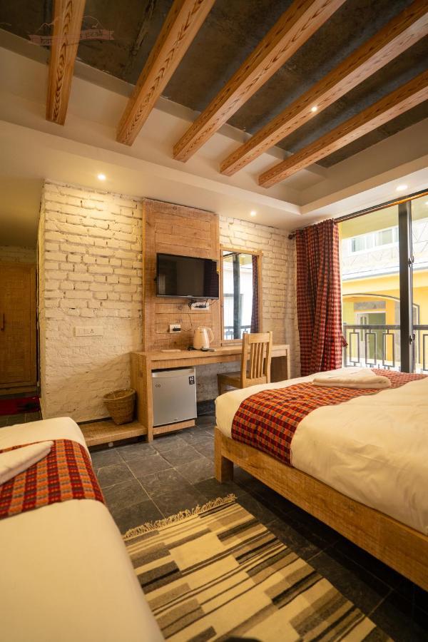 Hotel Mera Peak Private Limited Pokhara Dış mekan fotoğraf
