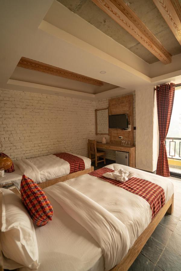 Hotel Mera Peak Private Limited Pokhara Dış mekan fotoğraf