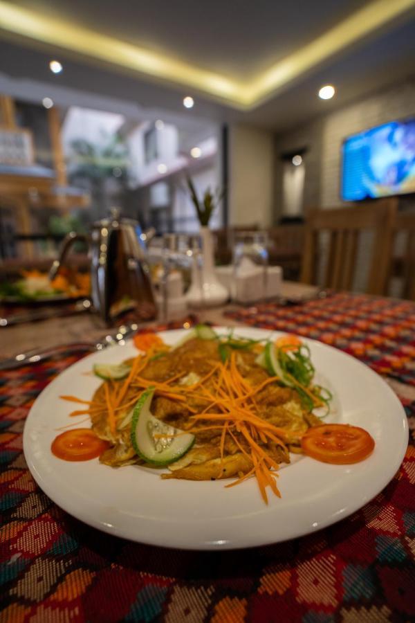 Hotel Mera Peak Private Limited Pokhara Dış mekan fotoğraf